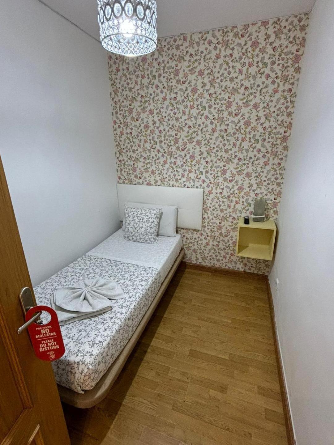 Budget Single Room,1610382585:JPEG